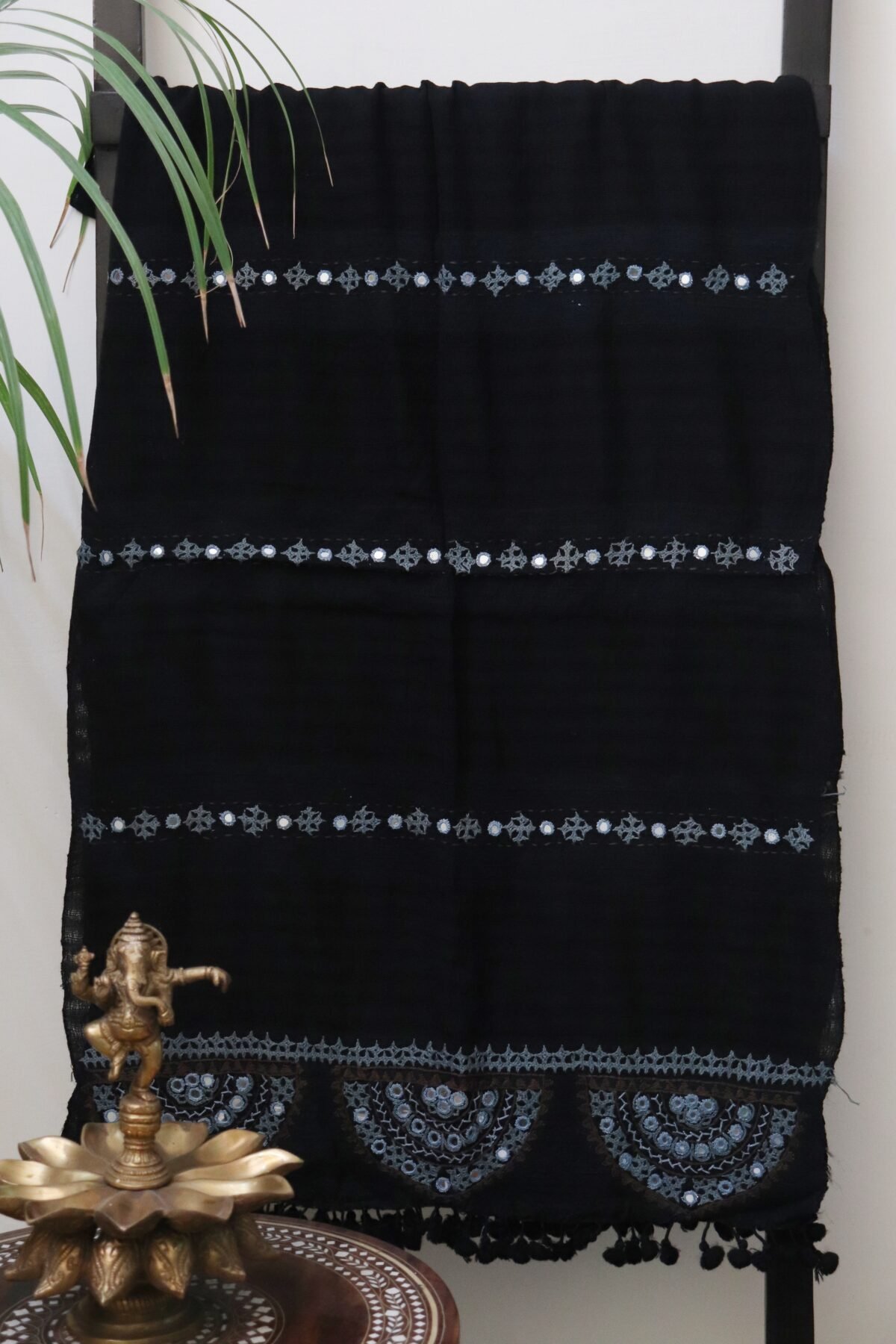 Kutchi Handwoven Stole